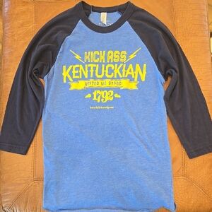 Kentucky Shirt XS Fits More Like Small/Medium